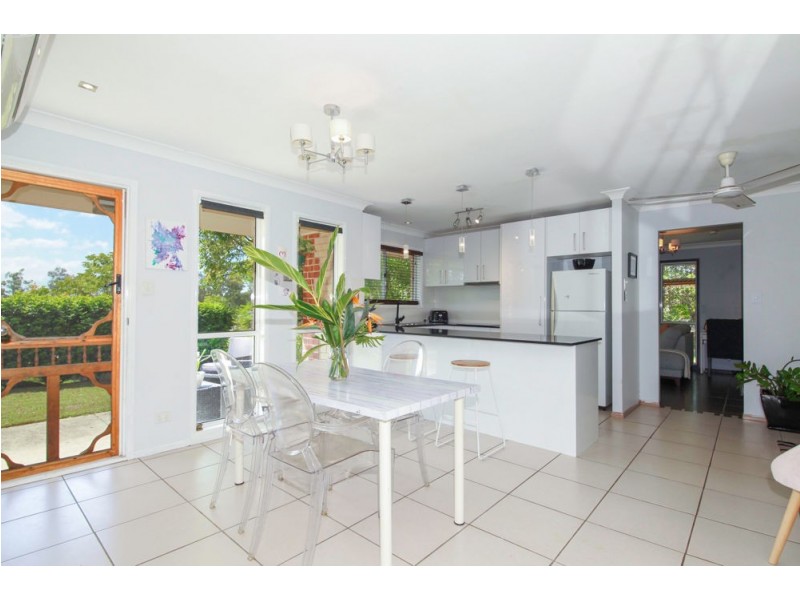 4 Winslow Court, Oxenford QLD 4210