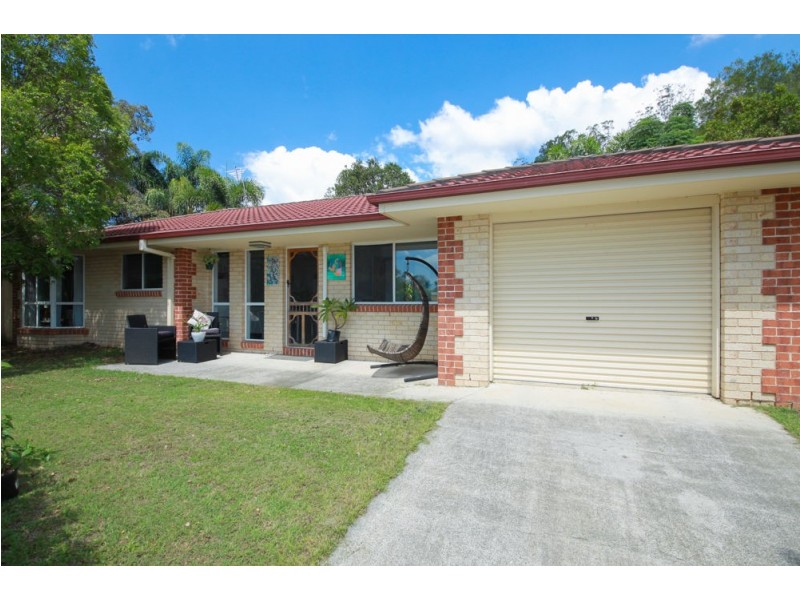 4 Winslow Court, Oxenford QLD 4210