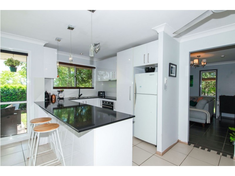 4 Winslow Court, Oxenford QLD 4210