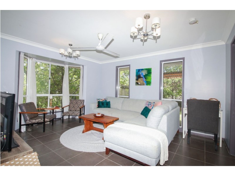 4 Winslow Court, Oxenford QLD 4210