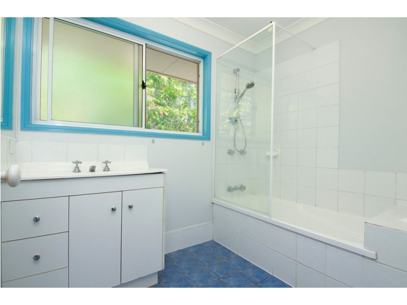 4 Winslow Court, Oxenford QLD 4210