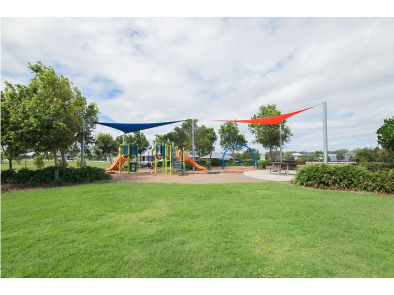 36 Hillsborough Place, Pimpama QLD 4209