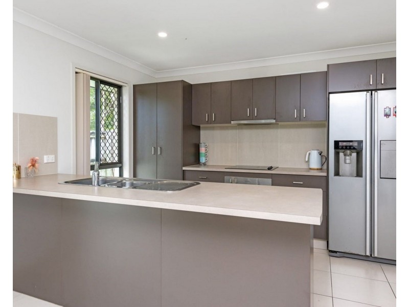 6 Mugello Drive, Oxenford QLD 4210