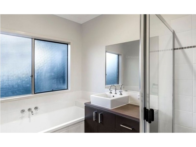 3 Icefire Lane, Coomera Waters QLD 4209