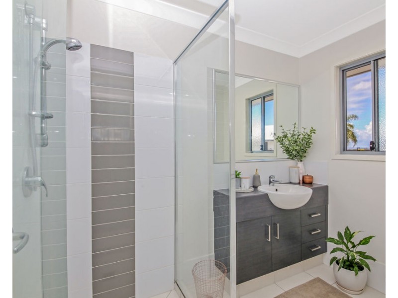 9/1 Rhiana Street, Pimpama QLD 4209