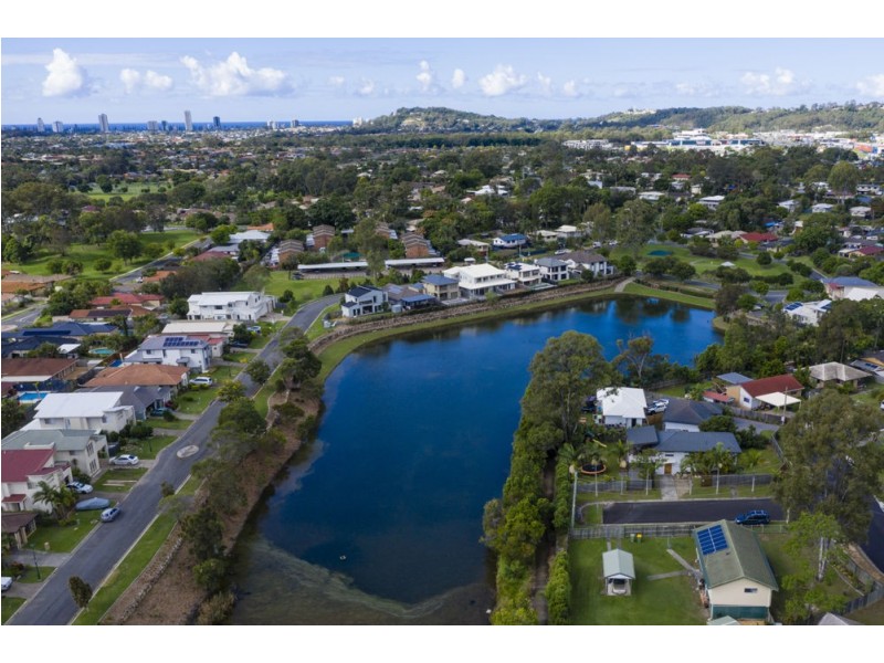 31 Brier Crescent, Varsity Lakes QLD 4227