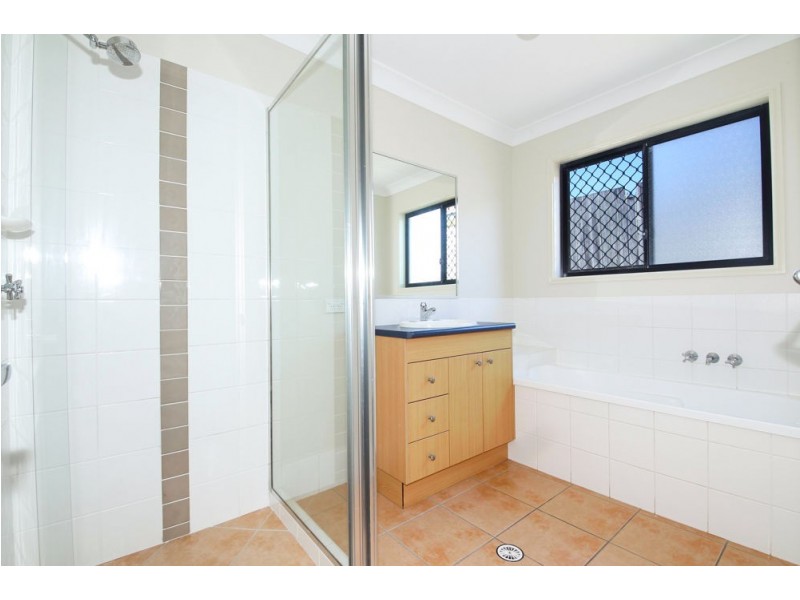 17 Macadamia Drive, Ormeau QLD 4208