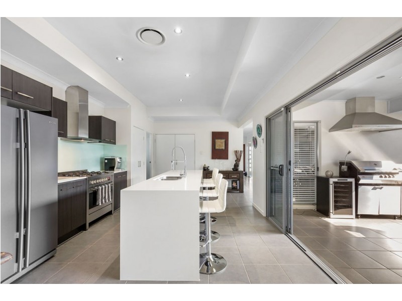 12 Pamphlet Lane, Coomera QLD 4209