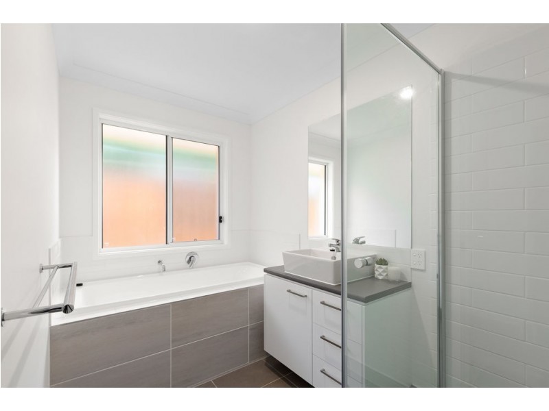 33 Sudbury Drive, Pimpama QLD 4209