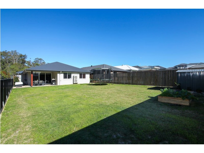 33 Sudbury Drive, Pimpama QLD 4209