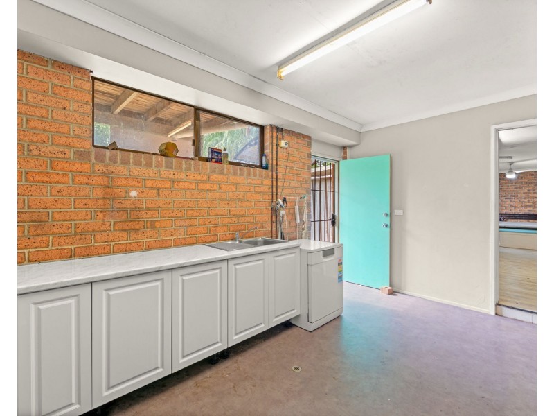 122 Loganlea Road, Loganlea QLD 4131