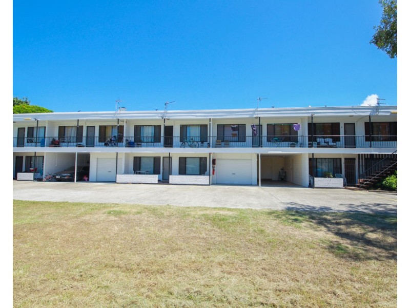 3/13F Wyndham Avenue, Southport QLD 4215