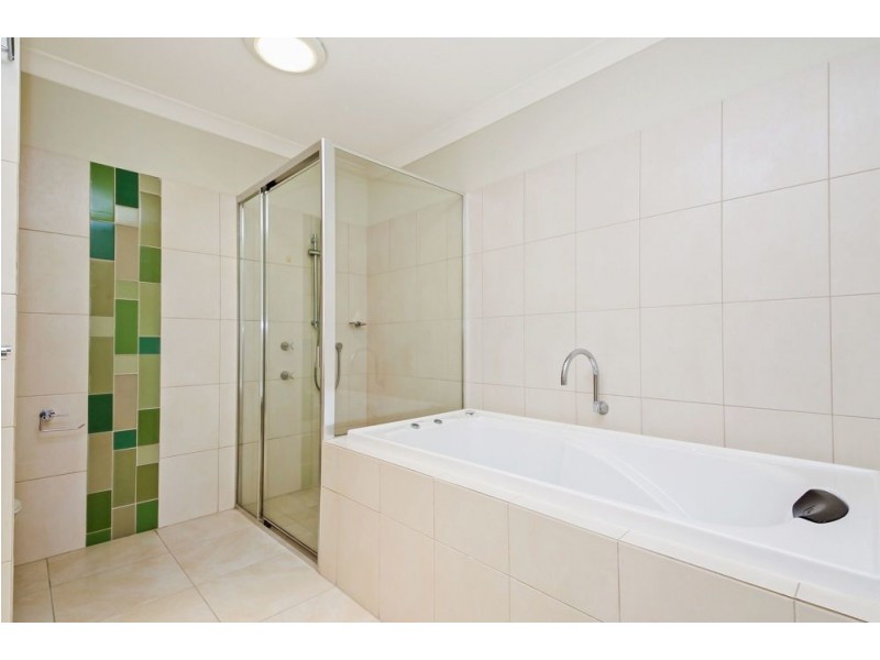 2104/1 The Vistas Drive, Carrara QLD 4211