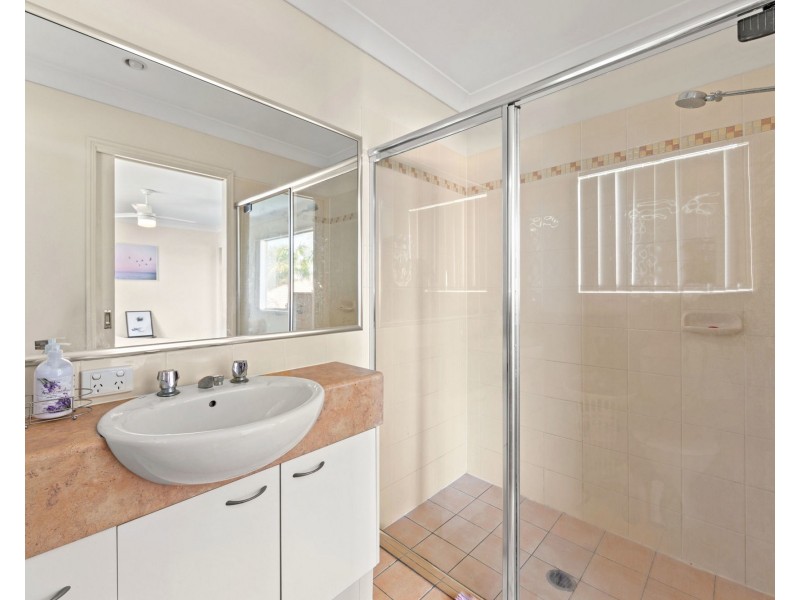 14/2 Bos Drive, Coomera QLD 4209