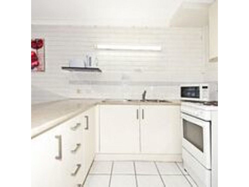 27/24 Trickett Street, Surfers Paradise QLD 4217