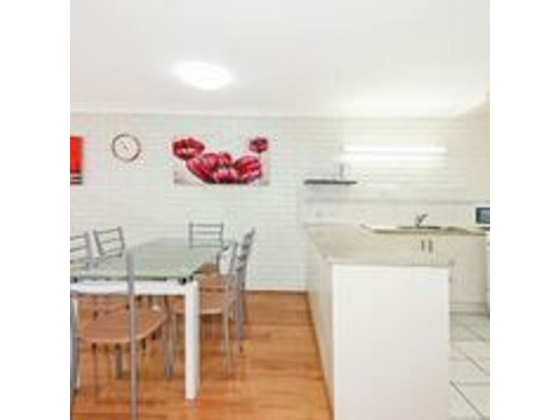 27/24 Trickett Street, Surfers Paradise QLD 4217