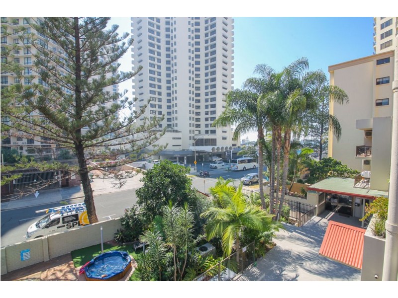 27/24 Trickett Street, Surfers Paradise QLD 4217