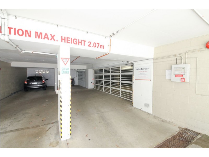 27/24 Trickett Street, Surfers Paradise QLD 4217