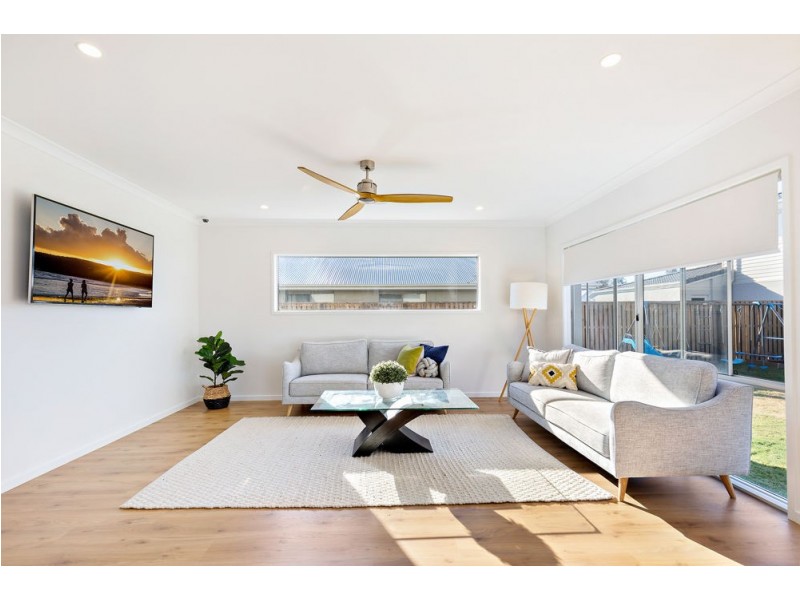 65 Melville Drive, Pimpama QLD 4209