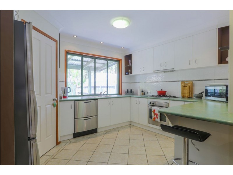 18 Petrel Place, Jacobs Well QLD 4208