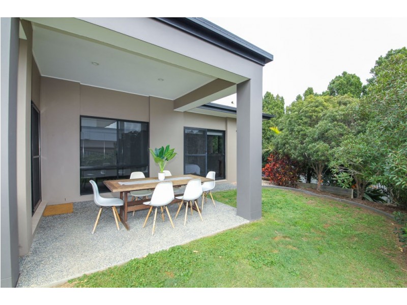 12 Berrimilla Lane, Coomera Waters QLD 4209