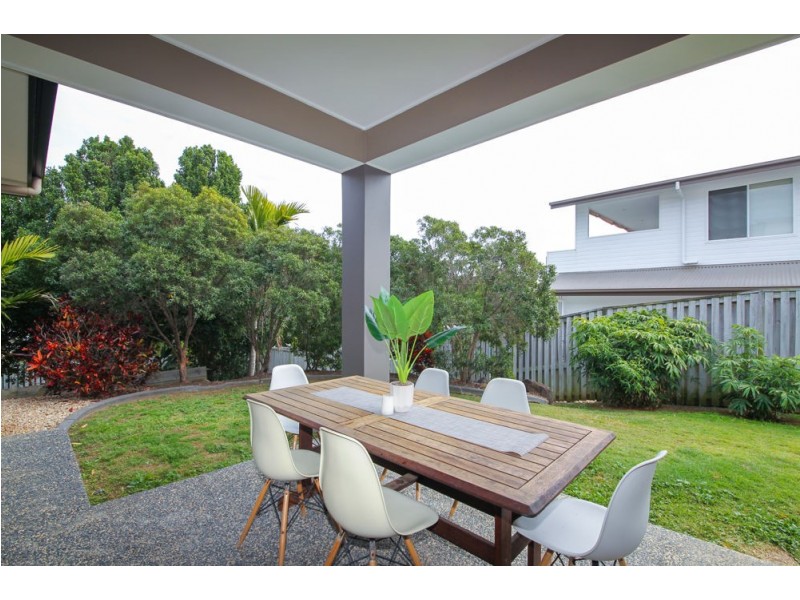 12 Berrimilla Lane, Coomera Waters QLD 4209