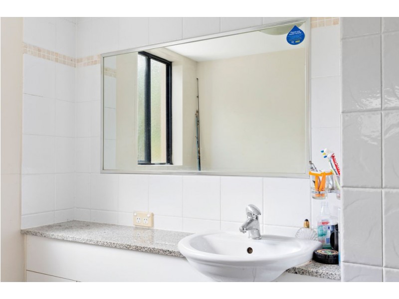 1/1996-1998 Gold Coast Highway, Miami QLD 4220