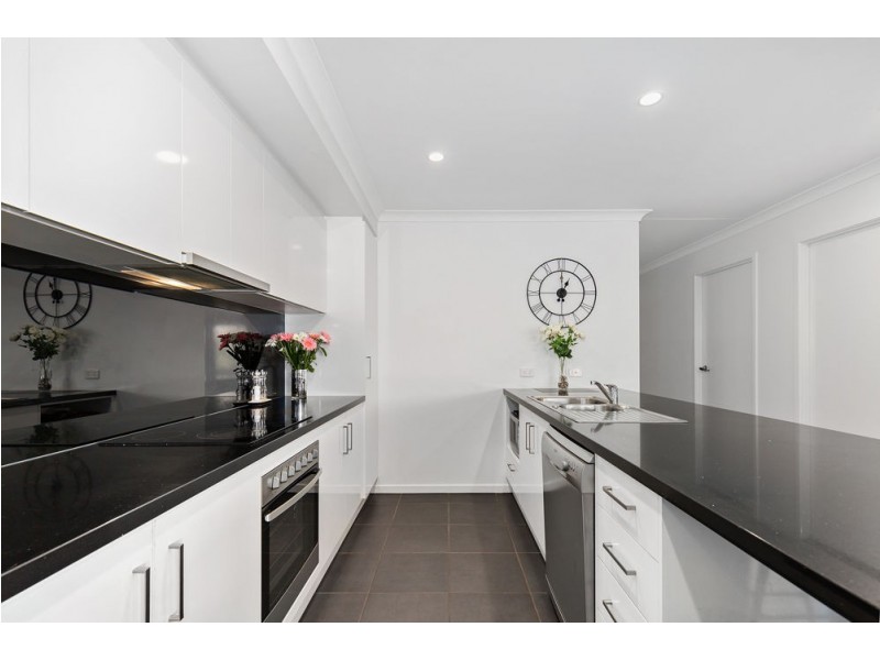 61 Daybreak Street, Yarrabilba QLD 4207