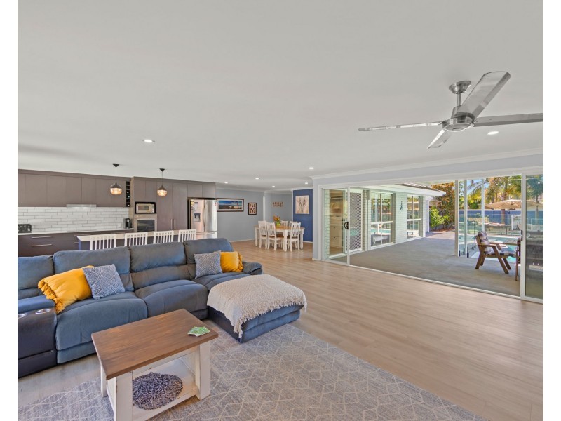 40 Limetree Parade, Runaway Bay QLD 4216