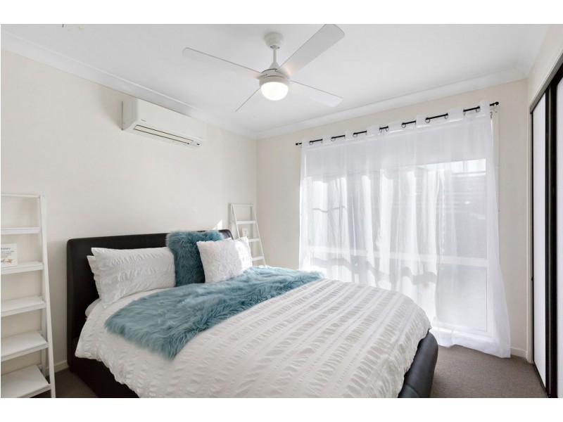 49 Galapagos Way, Pacific Pines QLD 4211
