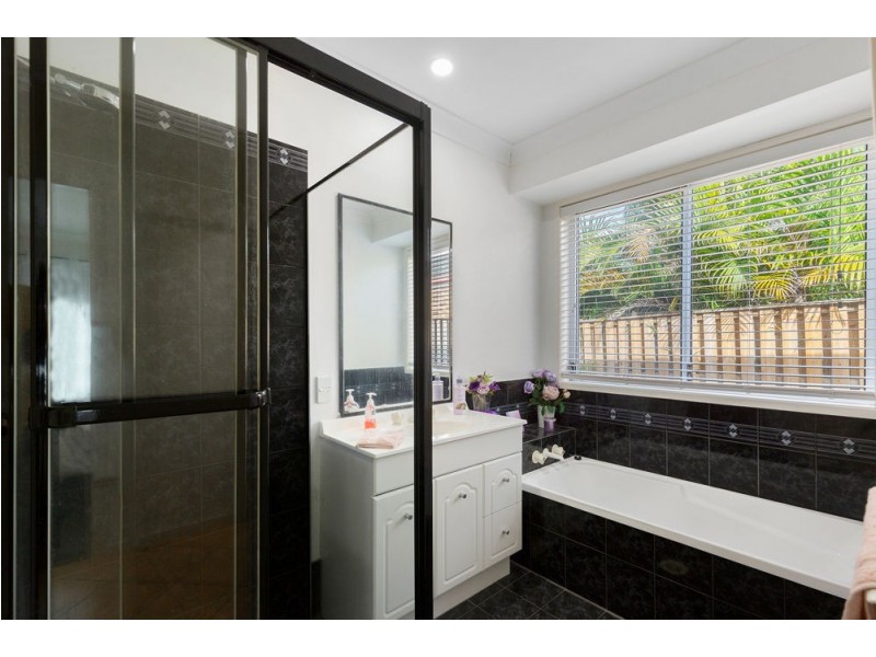 49 Galapagos Way, Pacific Pines QLD 4211