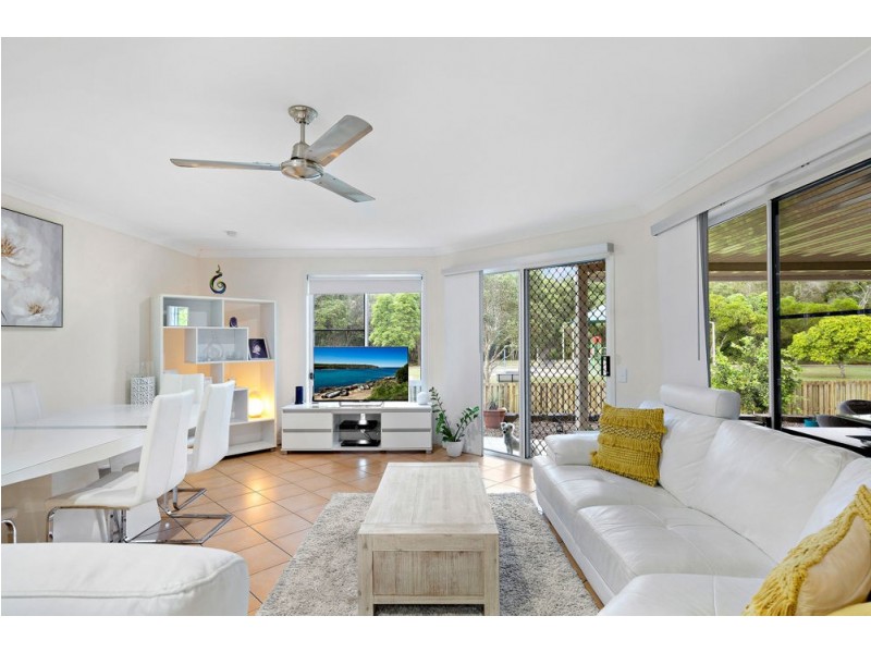 49 Galapagos Way, Pacific Pines QLD 4211