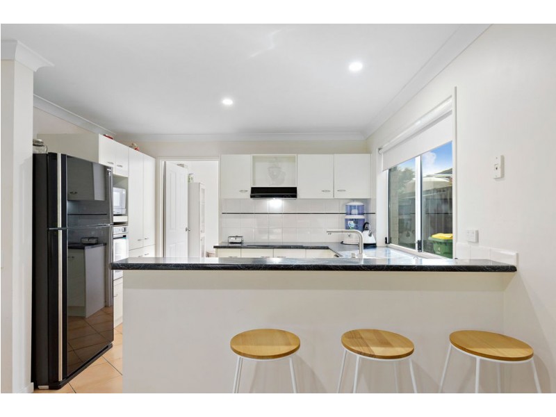 49 Galapagos Way, Pacific Pines QLD 4211