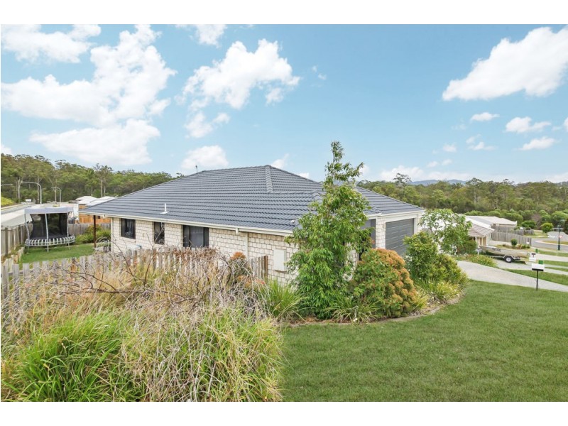2 Sunstone Avenue, Pimpama QLD 4209