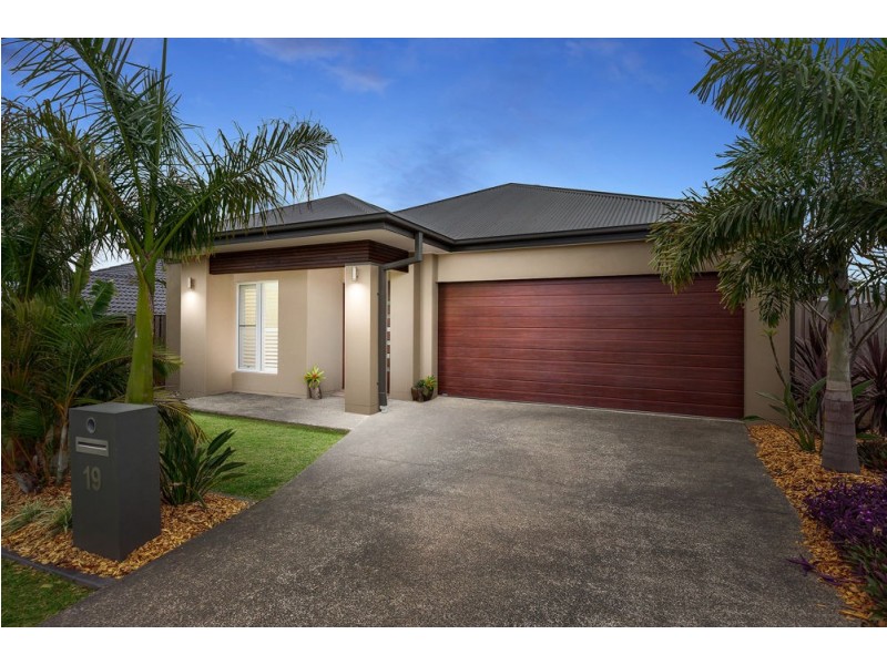 19 Gemini Circuit, Coomera QLD 4209