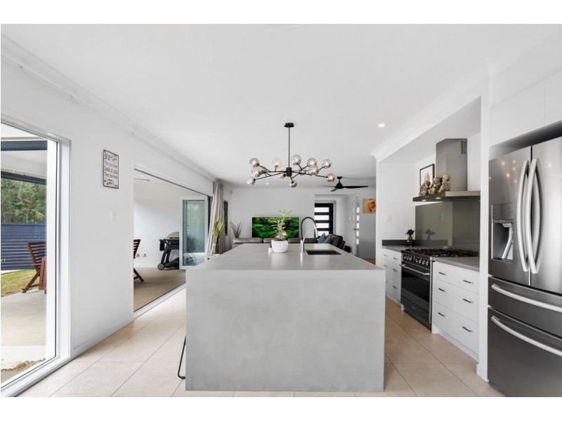 36 Melville Drive, Pimpama QLD 4209