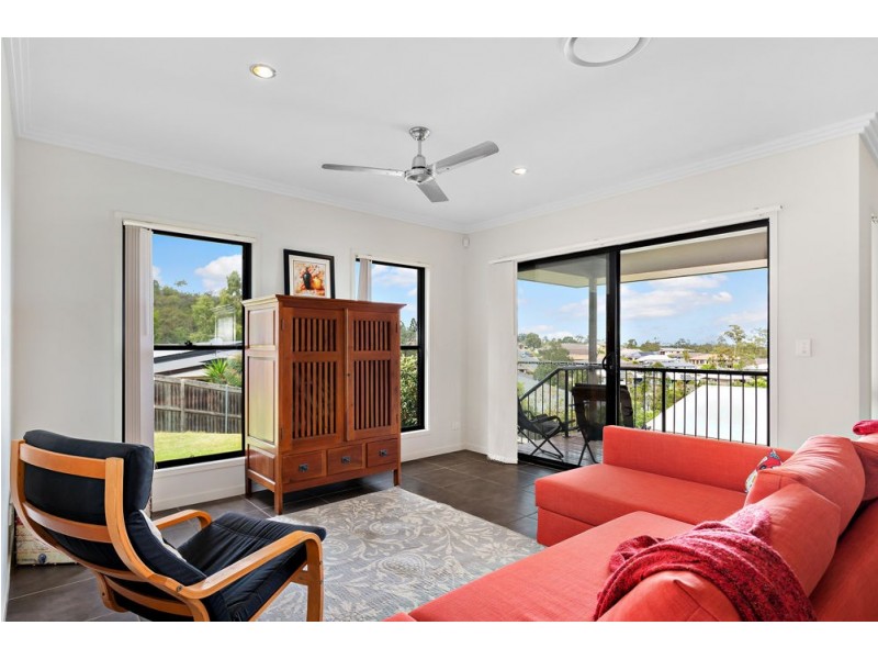 92 Outlook Drive, Waterford QLD 4133