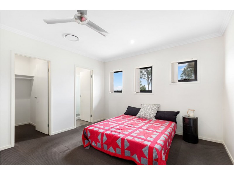 92 Outlook Drive, Waterford QLD 4133