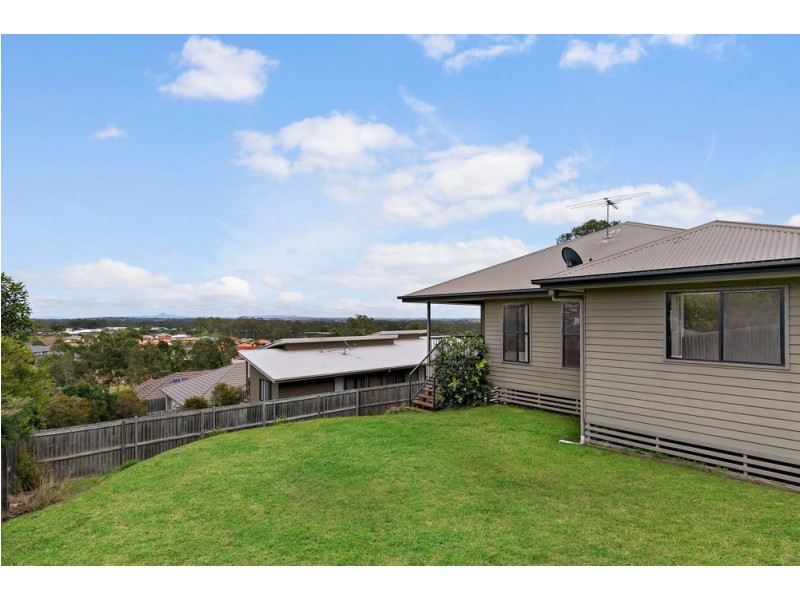 92 Outlook Drive, Waterford QLD 4133