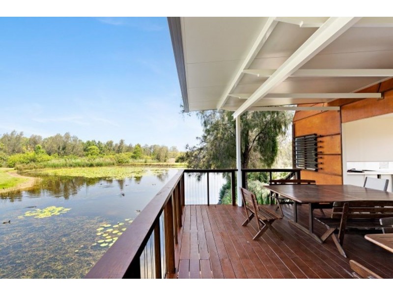 150/1 Halcyon Way, Hope Island QLD 4212