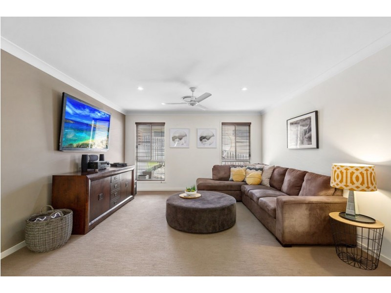 19 Macleay Circuit, Upper Coomera QLD 4209