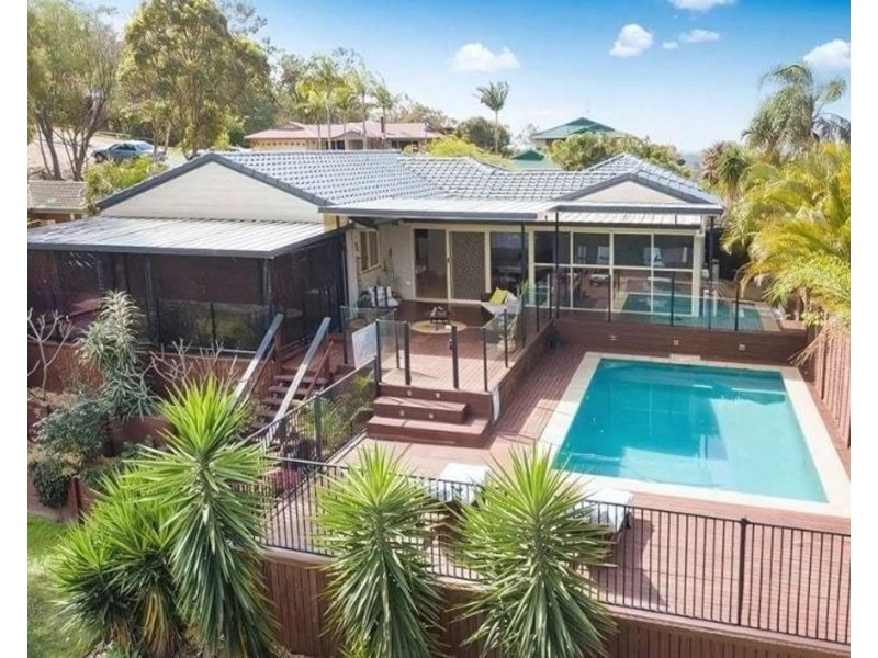 4 Highvale Drive, Helensvale QLD 4212