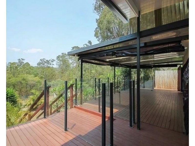 4 Highvale Drive, Helensvale QLD 4212