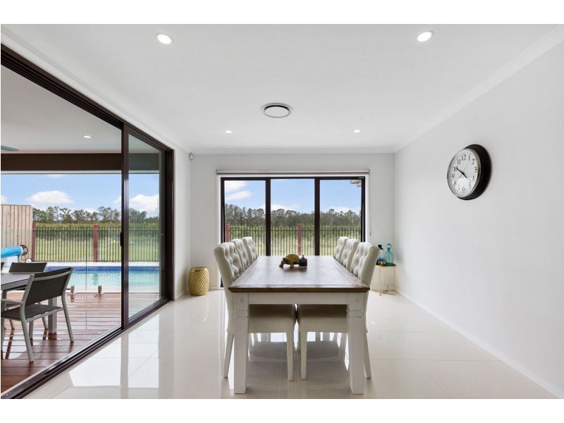 23 Whitsunday Circuit, Pimpama QLD 4209