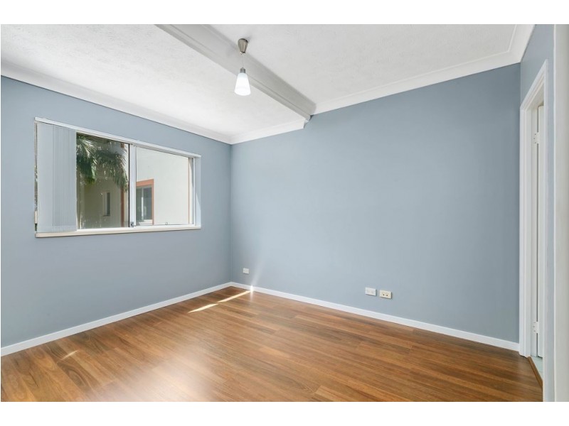 36/148-156 Marine Parade, Southport QLD 4215