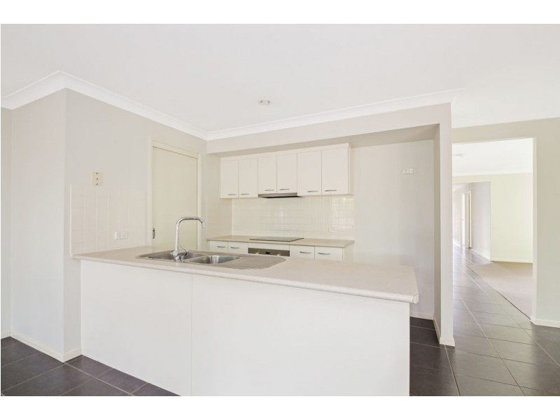 4 Jet Street, Upper Coomera QLD 4209