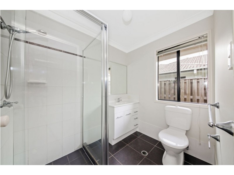 4 Jet Street, Upper Coomera QLD 4209