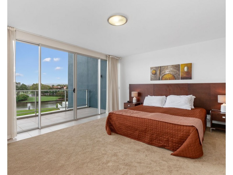 2409/2 Activa Way, Hope Island QLD 4212