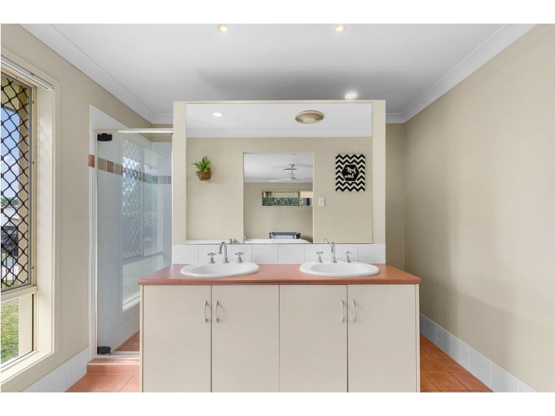 18 Astor Terrace, Coomera Waters QLD 4209