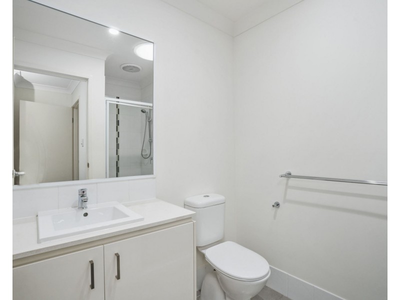 3 Panama Street, Pimpama QLD 4209